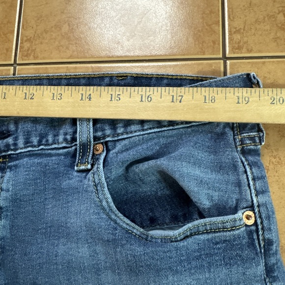 VINTAGE Levis 501 Jeans Mens 38x31 Blue Light Wash Straight Leg Button Fly Denim - Picture 10 of 13